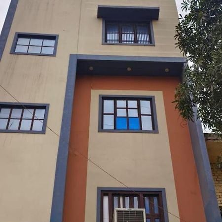 Namo Guest House Only For Indians Varanasi Exteriör bild