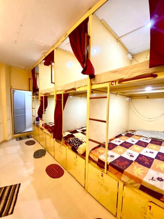 Namo Guest House Only For Indians Varanasi Exteriör bild