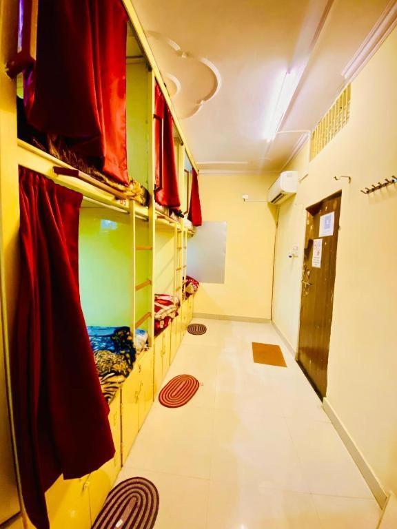 Namo Guest House Only For Indians Varanasi Exteriör bild